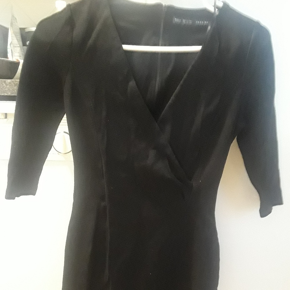 Dress - Picture 3 of 5